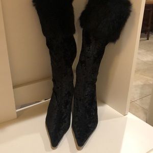 Fabulous Black velvet boots with fur!